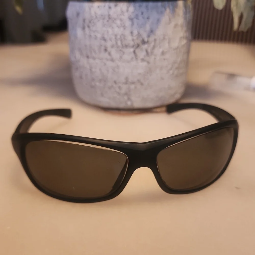 Moncler Black Shield Style  Sunglasses W Moncler Pouch And Cloth